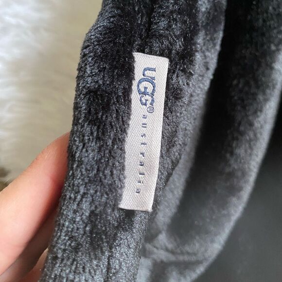 Ugg Fuzzy Open Front Cardigan Jacket Black Womens Size Small - Picture 4 of 9